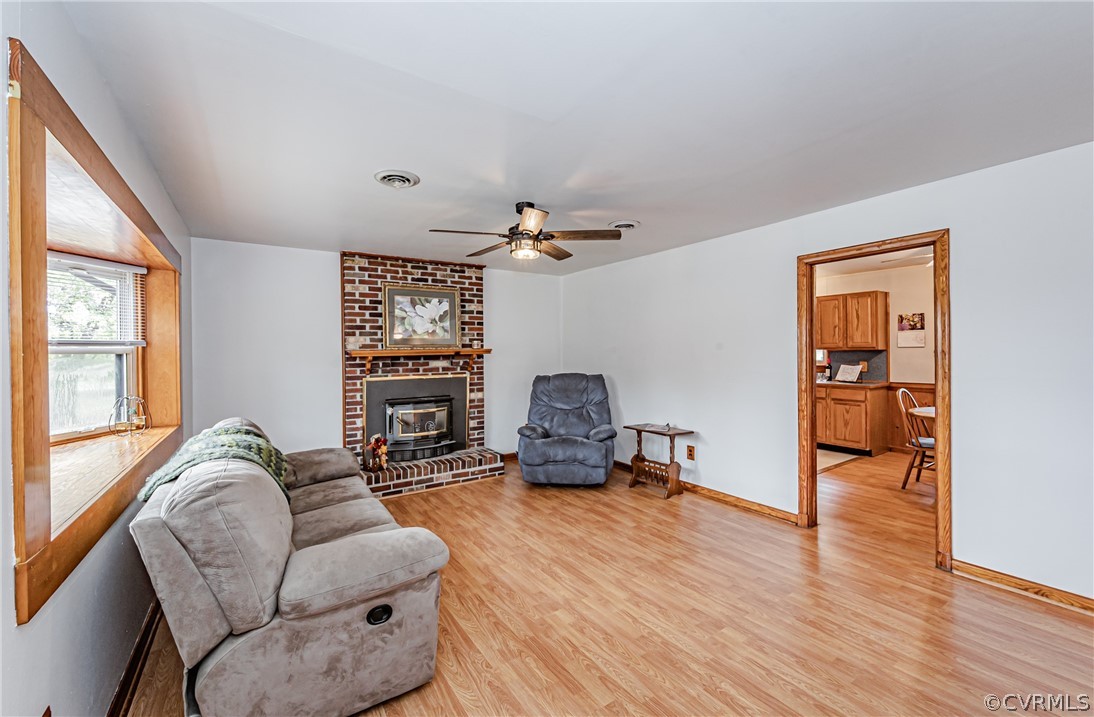 7930 North Hen Peck Road Quinton, VA 23141 - Photo 9 of 48 Gallery Image 9