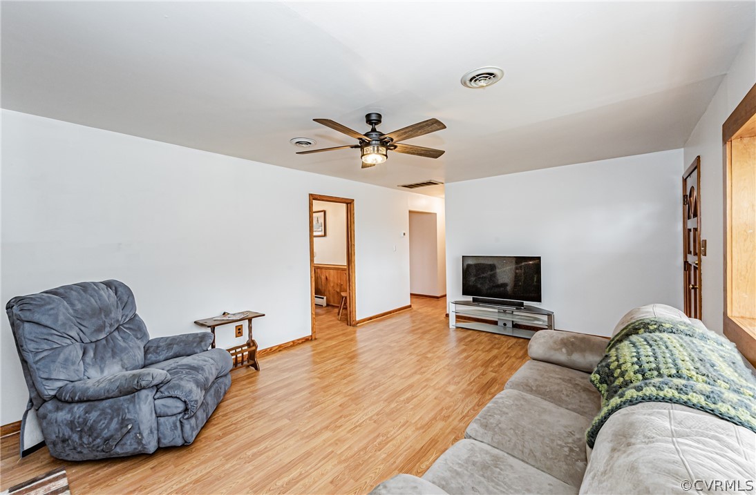 7930 North Hen Peck Road Quinton, VA 23141 - Photo 10 of 48 Gallery Image 10