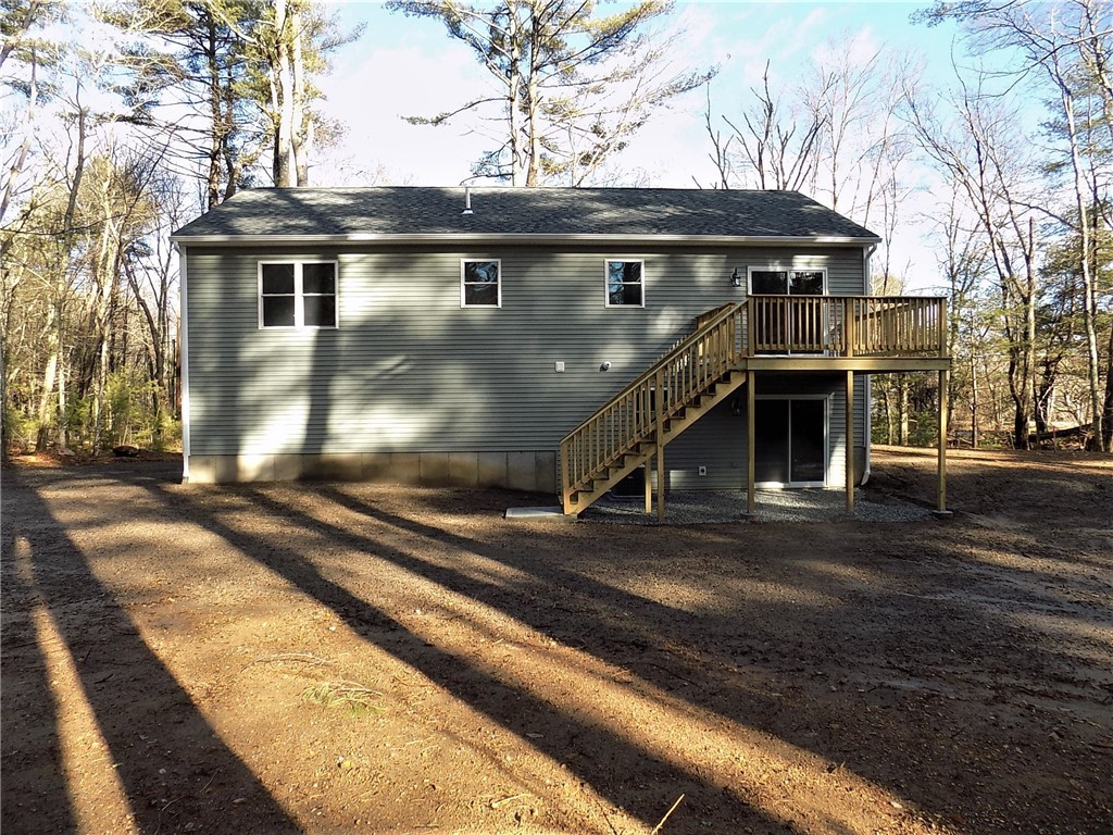 73 Skunk Hill Road Hopkinton, RI 02832 - Photo 5 of 24