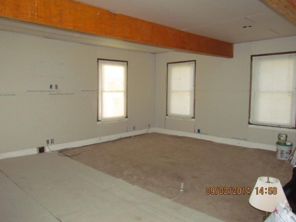910 Court Street St. Joseph, MI 49085 - Photo 11 of 14 IMG_2252 (Medium)