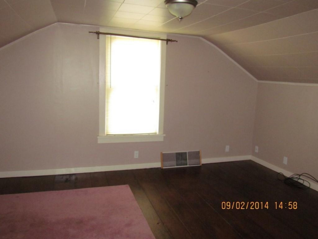 910 Court Street St. Joseph, MI 49085 - Photo 12 of 14 IMG_2258 (Medium)