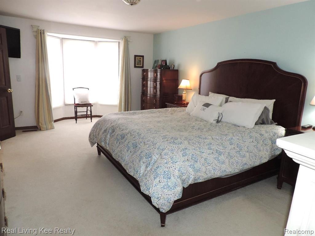 1885 Snowden Court Rochester Hills, MI 48306 - Photo 26 of 47