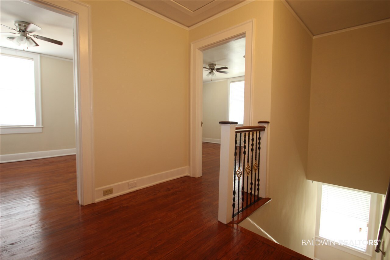 128 South Street Mobile, AL 36606 - Photo 17 of 38