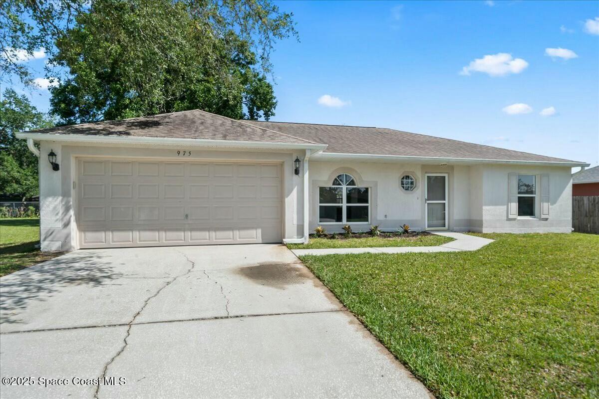 975 Castile Road Southeast Palm Bay, FL 32909 - Photo 2 of 24 tempImageeDhFOE