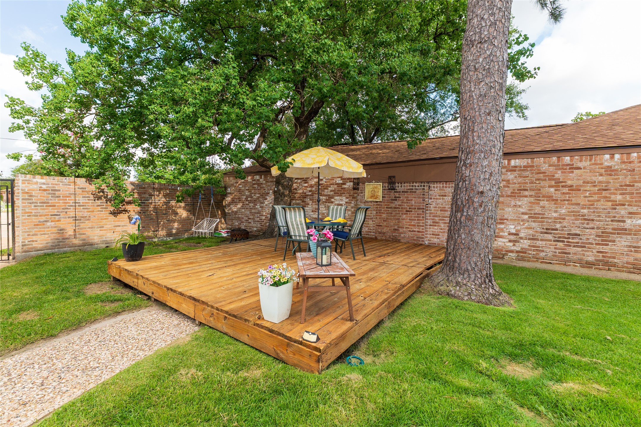 6903 Clee Lane Spring, TX 77379 - Photo 18 of 26