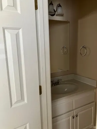 $1,900 | 518 Northwynd Circle, Lynchburg, VA 24502