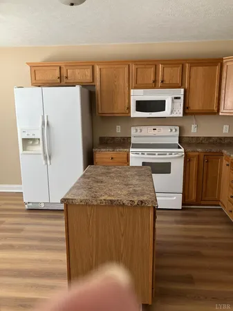 $2,000 | 518 Northwynd Circle, Lynchburg, VA 24502