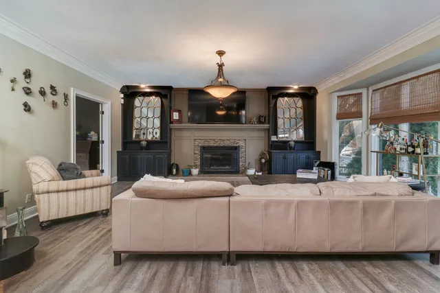 $489,900 | 13 Red Stone Court, Bloomington, IL 61704