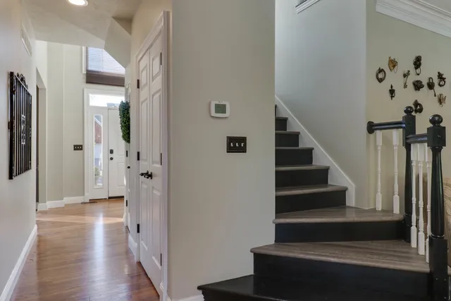 $489,900 | 13 Red Stone Court, Bloomington, IL 61704