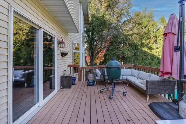 $489,900 | 13 Red Stone Court, Bloomington, IL 61704