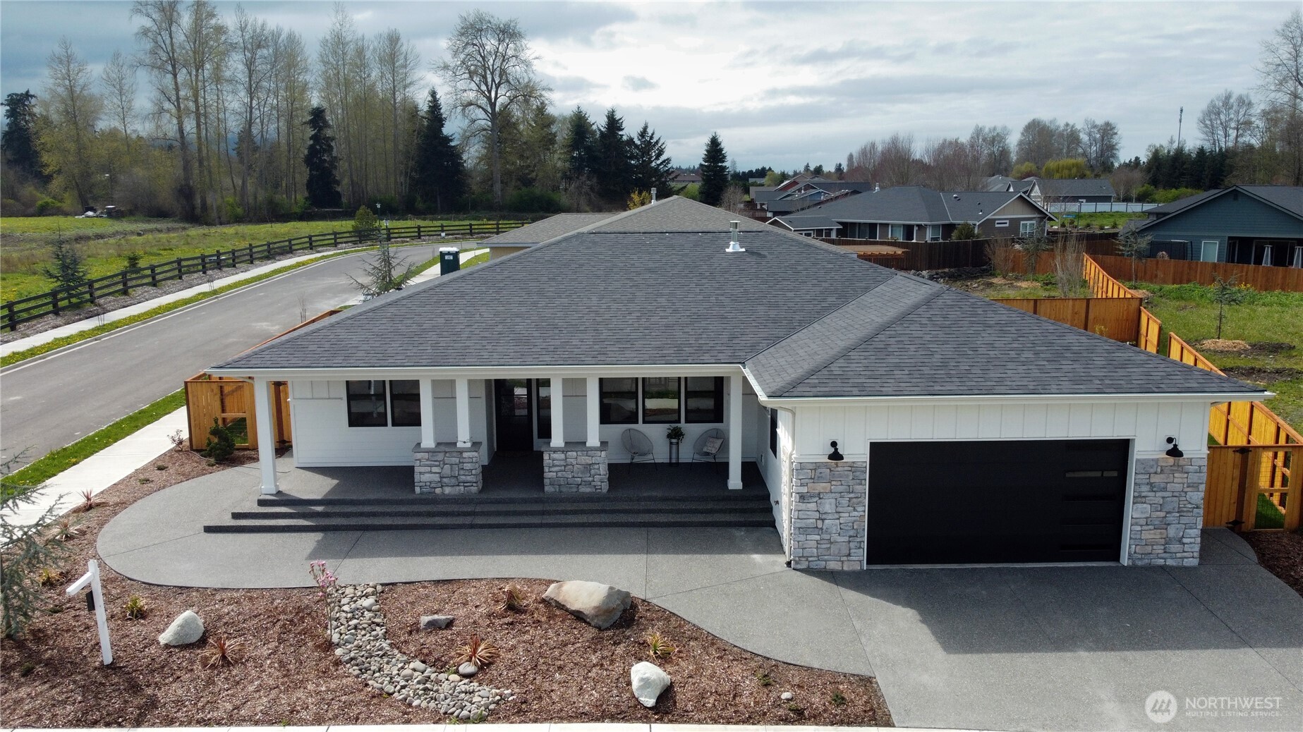 11 Dover Lane Sequim, WA 98382 - Photo 2 of 36