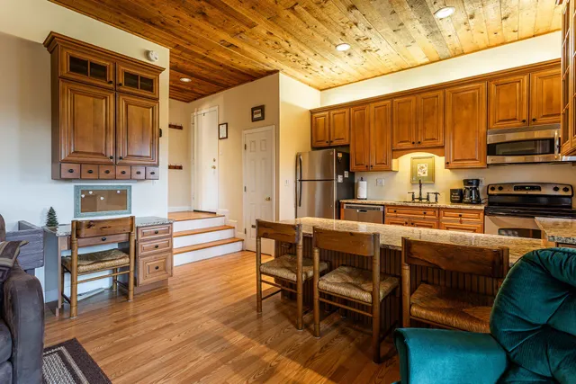 $549,000 | 22 Rimrock Road, Unit 4B, Ludlow, VT 05149