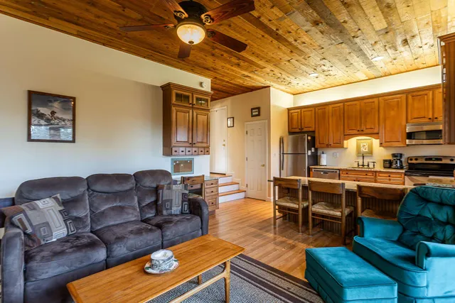 $549,000 | 22 Rimrock Road, Unit 4B, Ludlow, VT 05149