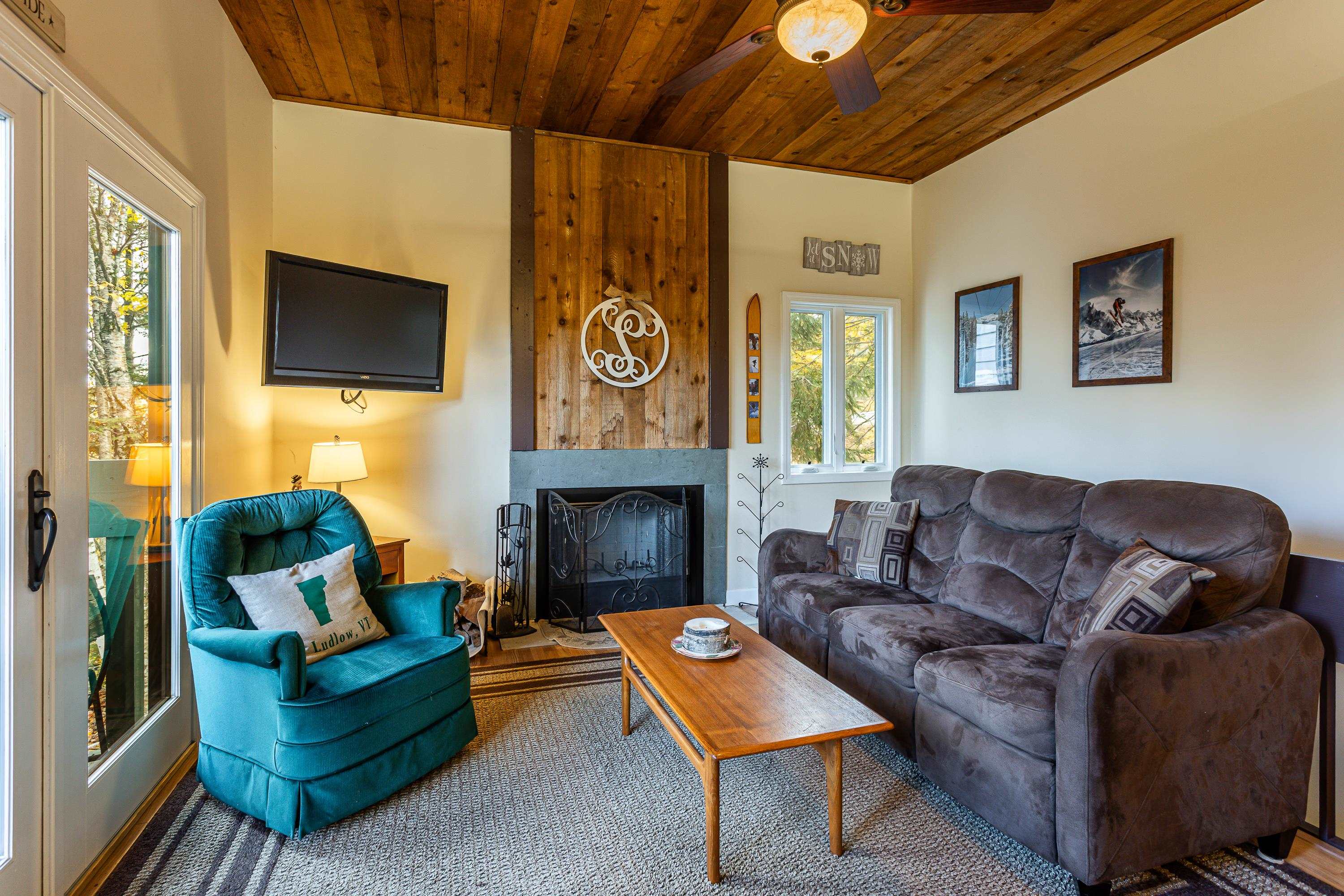 22 Rimrock Road, Unit 4B Ludlow, VT 05149 - Photo 4 of 41