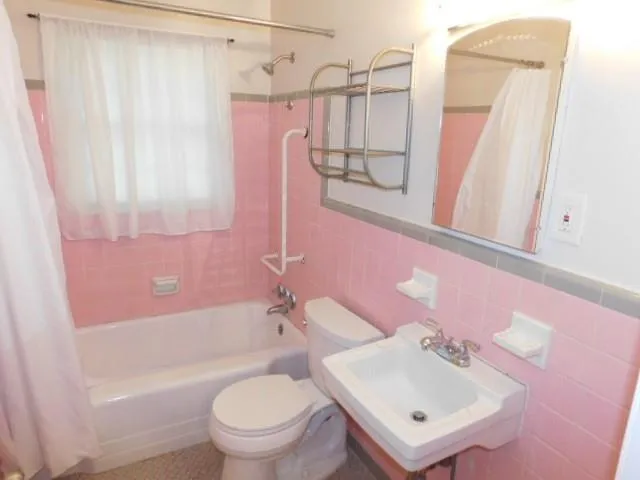 $2,000 | 188 Shawnee Trail Southeast, Marietta, GA 30067