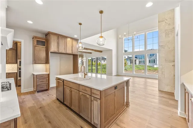 $1,120,350 | 12502 West 170th Terrace, Overland Park, KS 66221