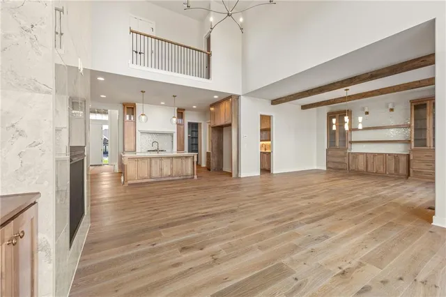 $1,120,350 | 12502 West 170th Terrace, Overland Park, KS 66221