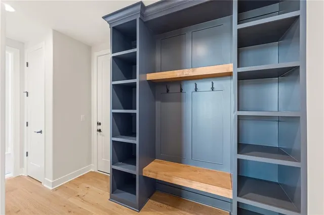 $1,120,350 | 12502 West 170th Terrace, Overland Park, KS 66221