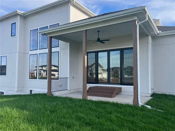 $1,120,350 | 12502 West 170th Terrace, Overland Park, KS 66221
