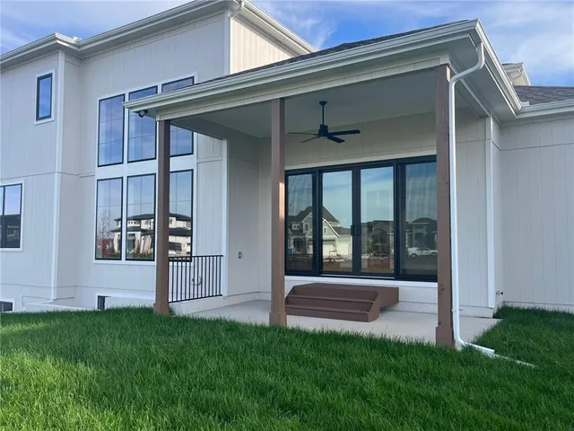 $1,120,350 | 12502 West 170th Terrace, Overland Park, KS 66221