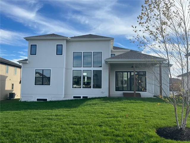 $1,120,350 | 12502 West 170th Terrace, Overland Park, KS 66221