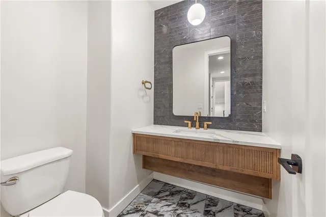 $1,120,350 | 12502 West 170th Terrace, Overland Park, KS 66221