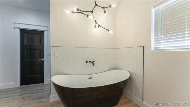 $2,195,000 | 186 Frudeger Road, Lake Ozark, MO 65049