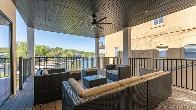 $2,195,000 | 186 Frudeger Road, Lake Ozark, MO 65049