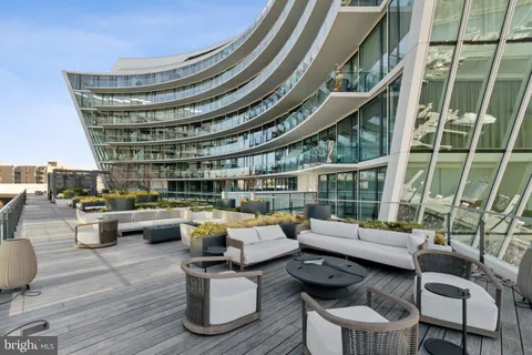$1,750,000 | 601 Wharf Street Southwest, Unit 213, Washington, DC 20024