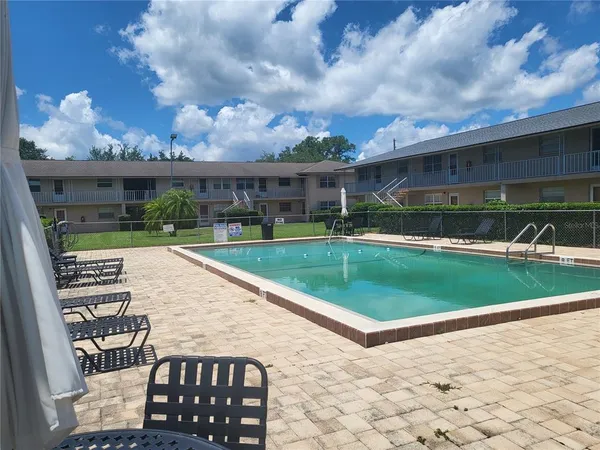 $104,000 | 1100 East Caroline Street, Unit 115, Tavares, FL 32778