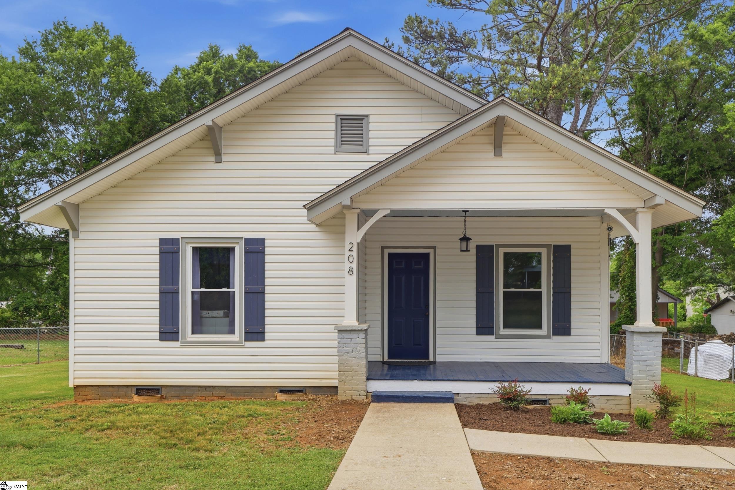 208 Hill Street Wellford, SC 29385 - Photo 1 of 32