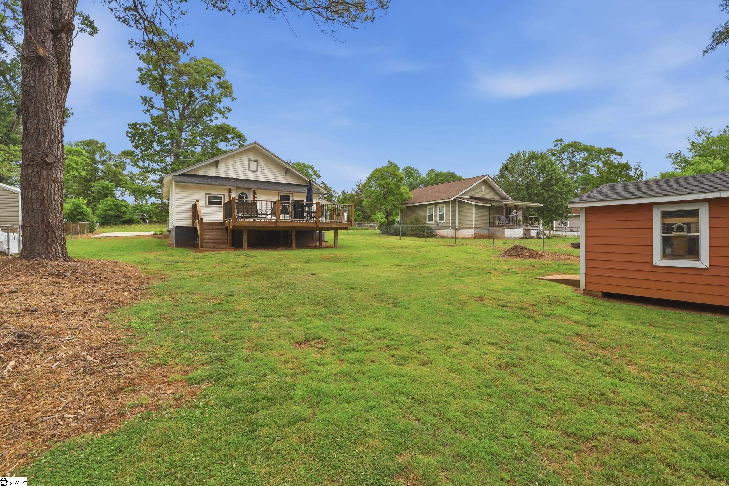 208 Hill Street Wellford, SC 29385 - Photo 24 of 32