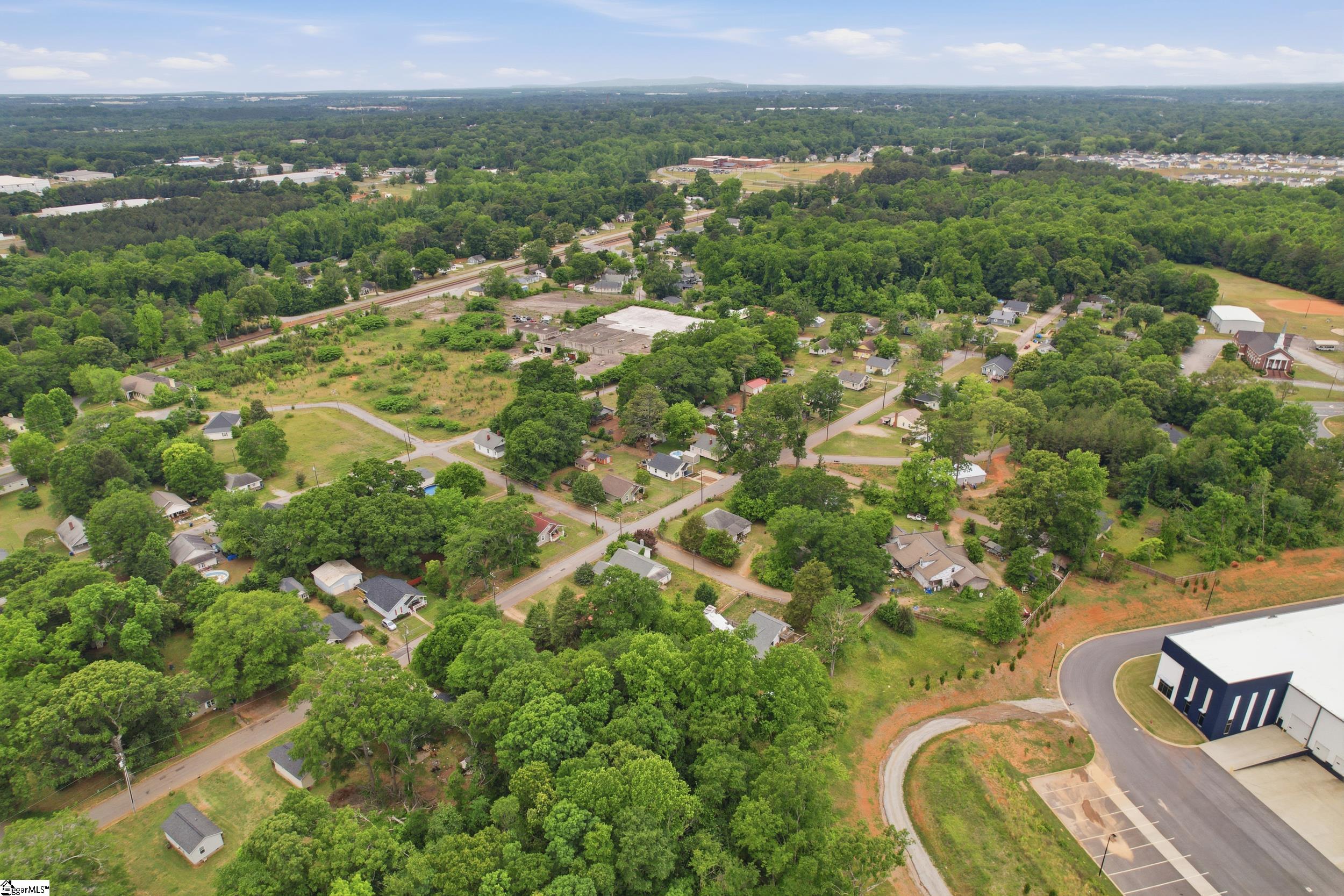 208 Hill Street Wellford, SC 29385 - Photo 29 of 32