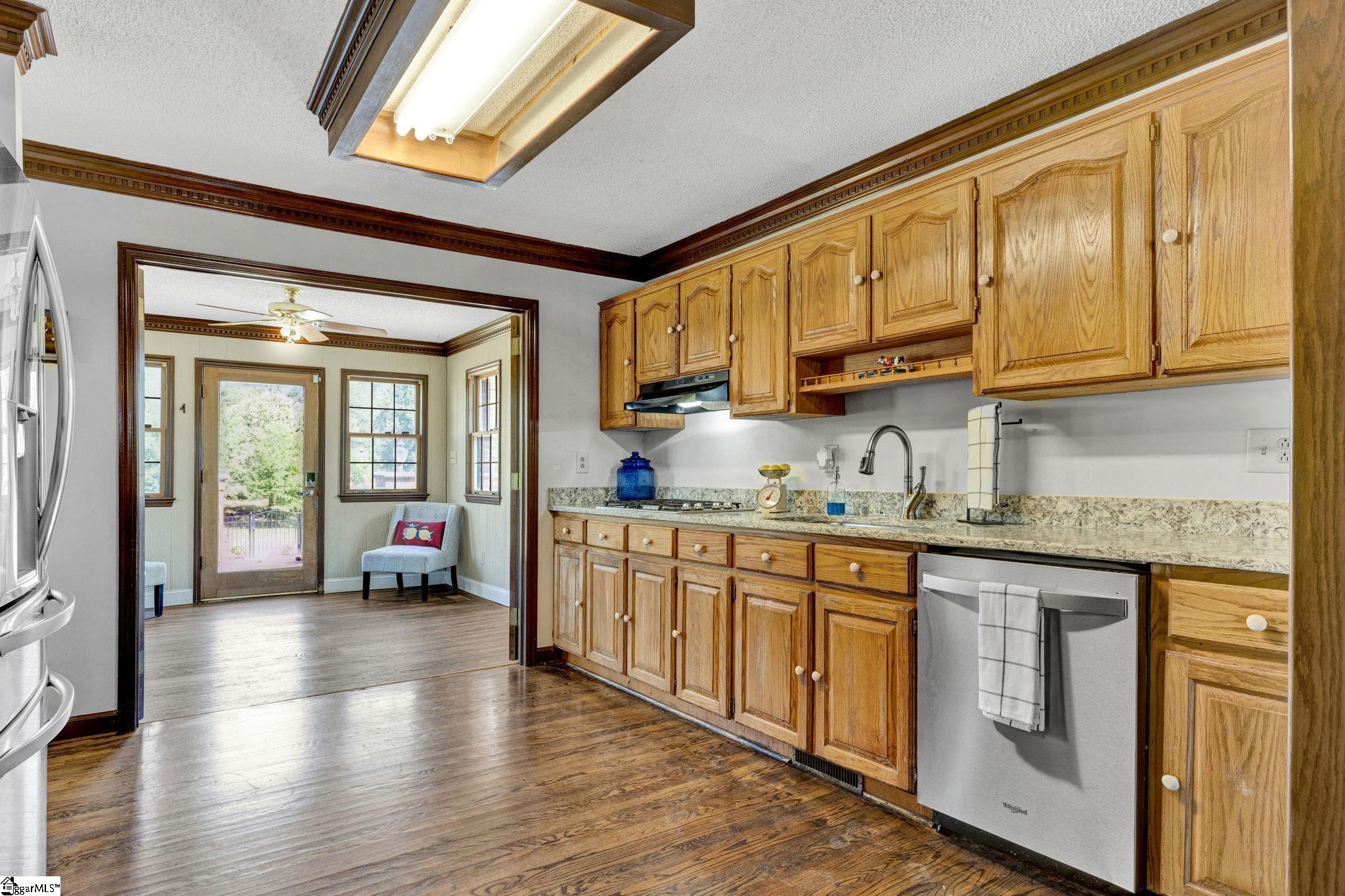 206 Taylor Road Greer, SC 29651 - Photo 20 of 36