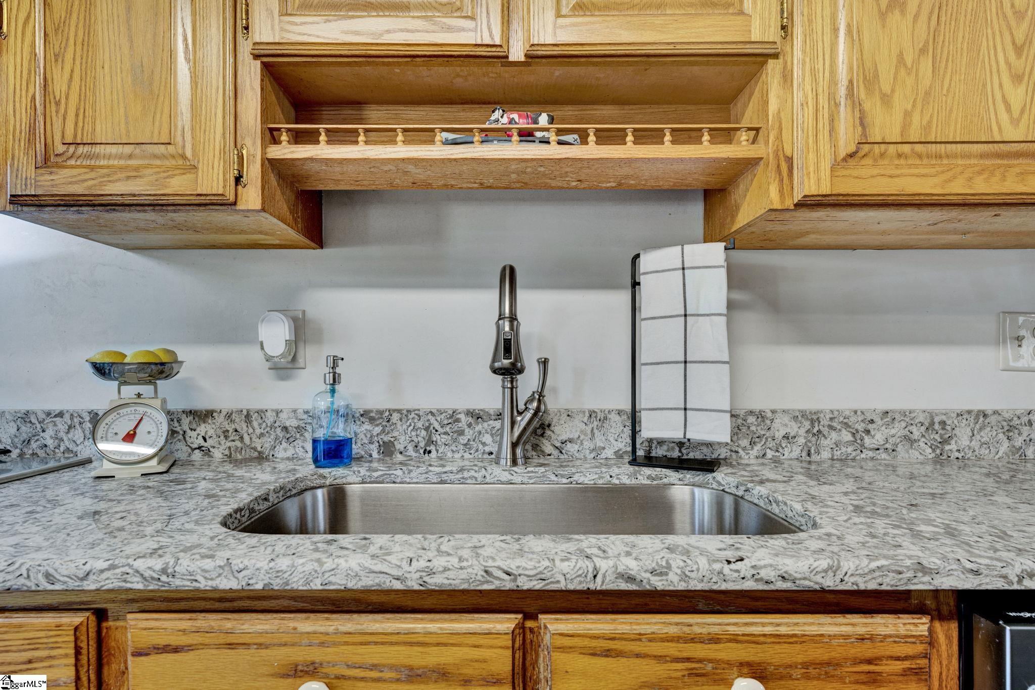 206 Taylor Road Greer, SC 29651 - Photo 21 of 36