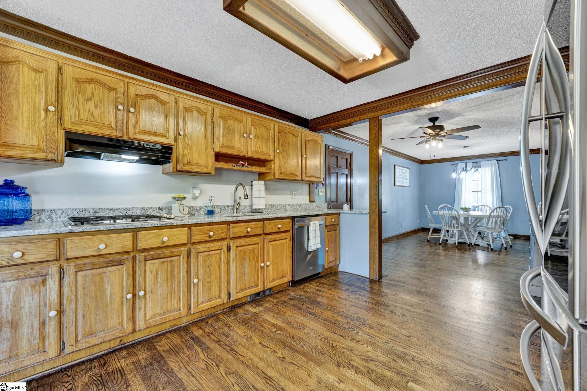 206 Taylor Road Greer, SC 29651 - Photo 22 of 36