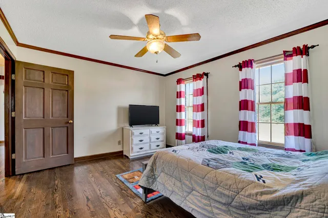 $899,900 | 206 Taylor Road, Greer, SC 29651