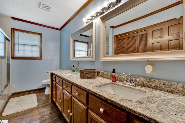 $899,900 | 206 Taylor Road, Greer, SC 29651