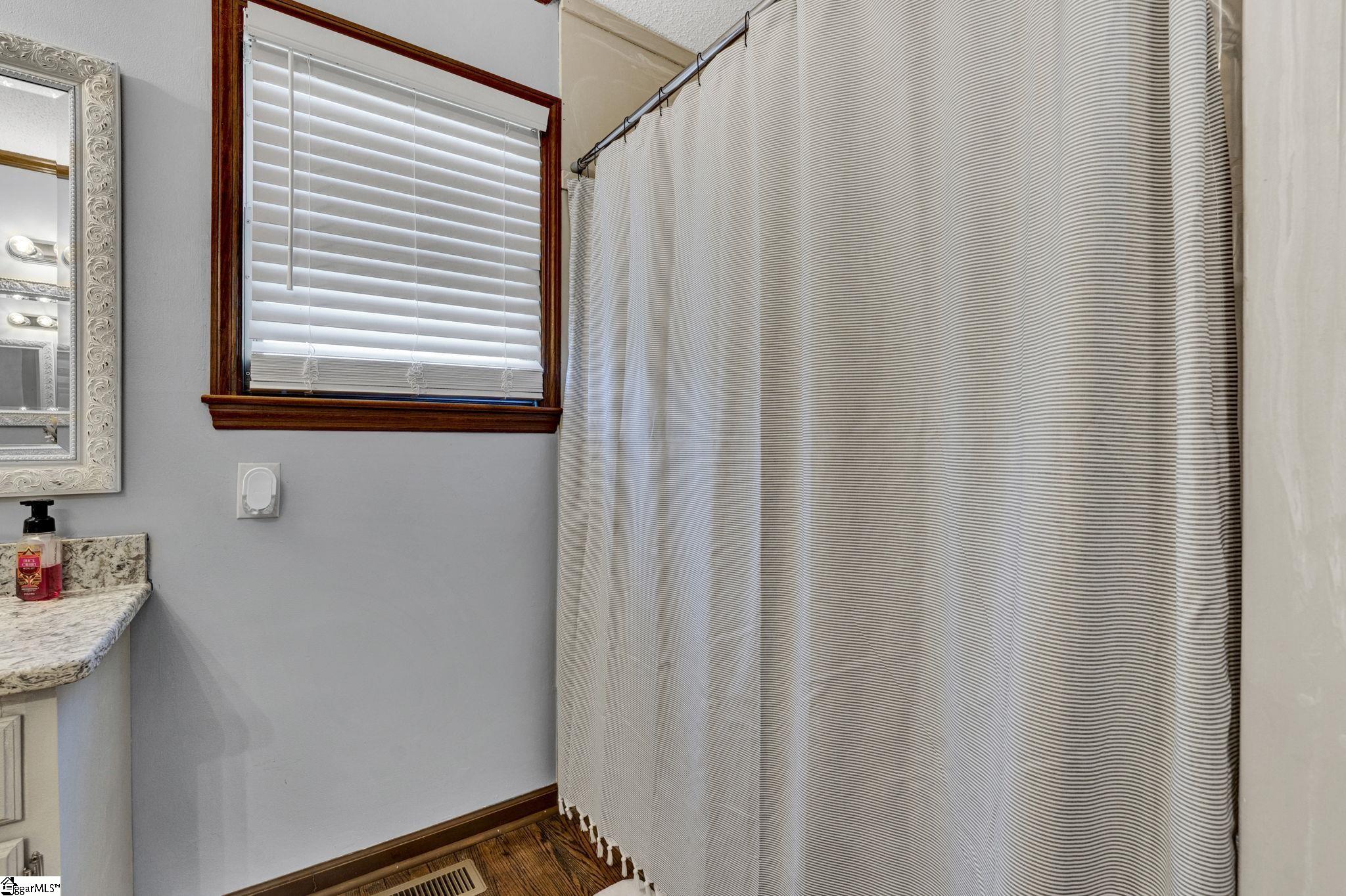 206 Taylor Road Greer, SC 29651 - Photo 31 of 36