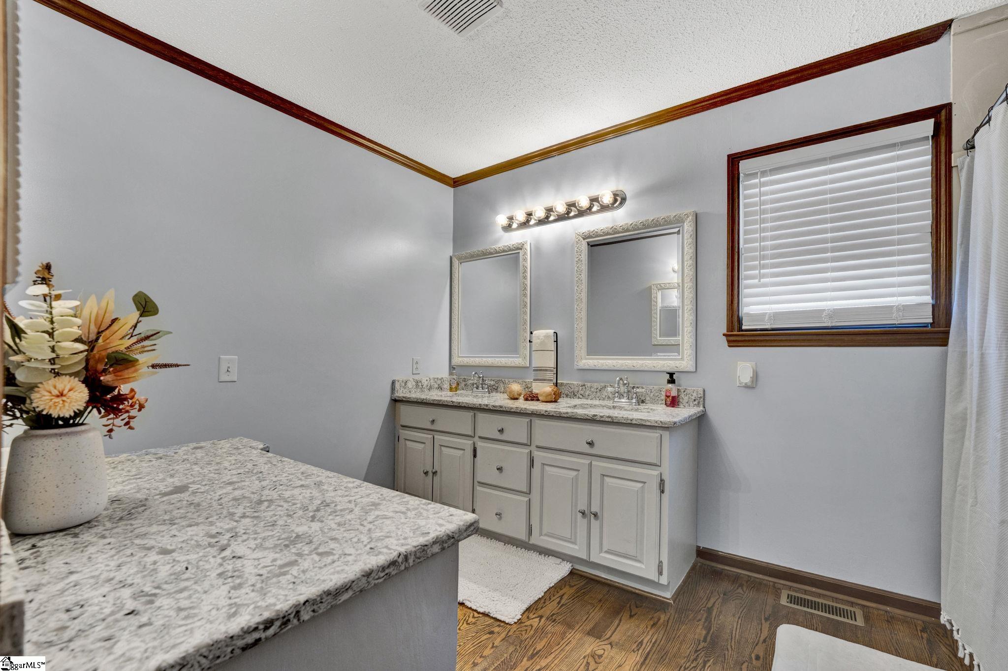 206 Taylor Road Greer, SC 29651 - Photo 32 of 36