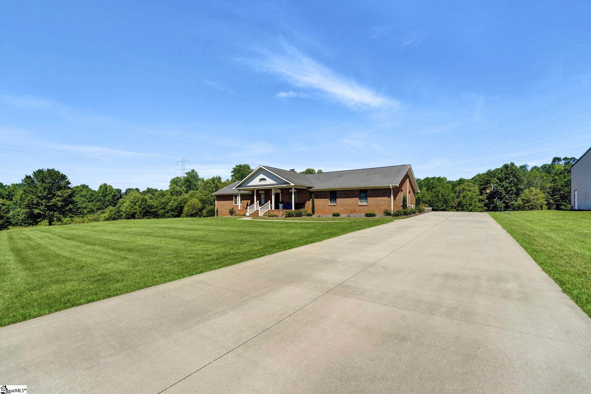 206 Taylor Road Greer, SC 29651 - Photo 6 of 36