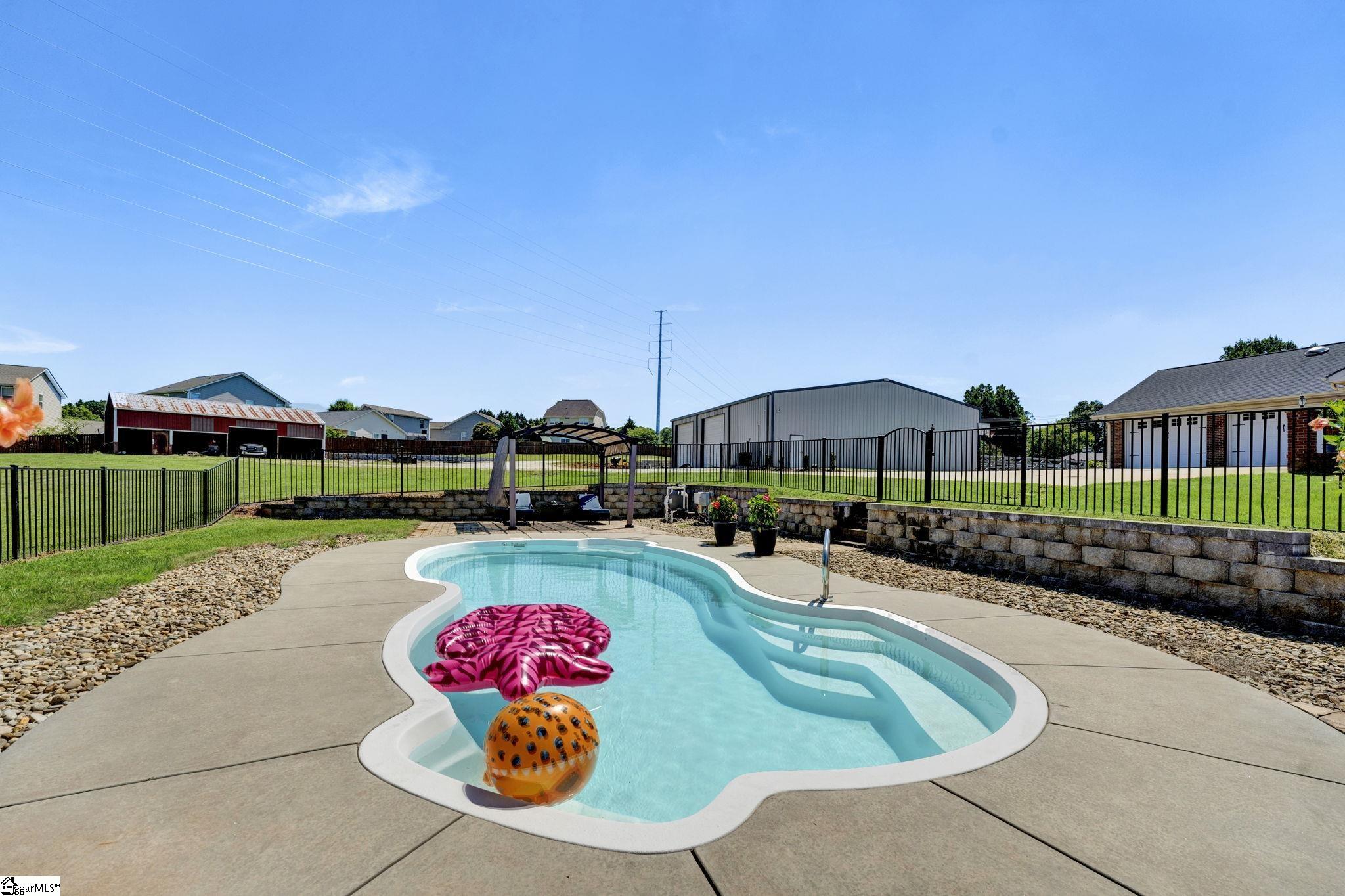 206 Taylor Road Greer, SC 29651 - Photo 7 of 36