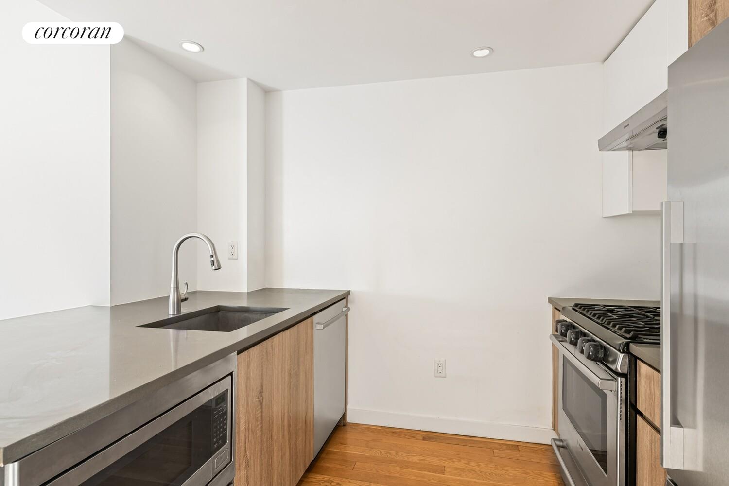 247 North 7th Street, Unit 2 106 Brooklyn, NY 11211 - Photo 4 of 19