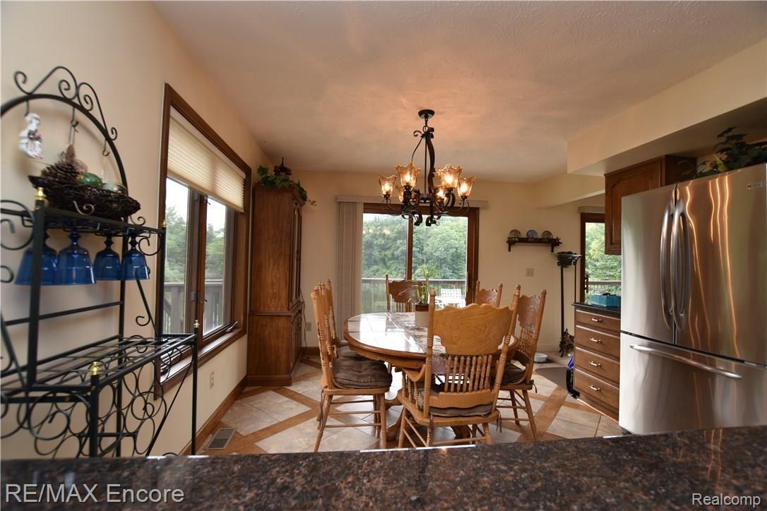 940 South Van Road Holly, MI 48442 - Photo 11 of 55 DSC_2048.JPG