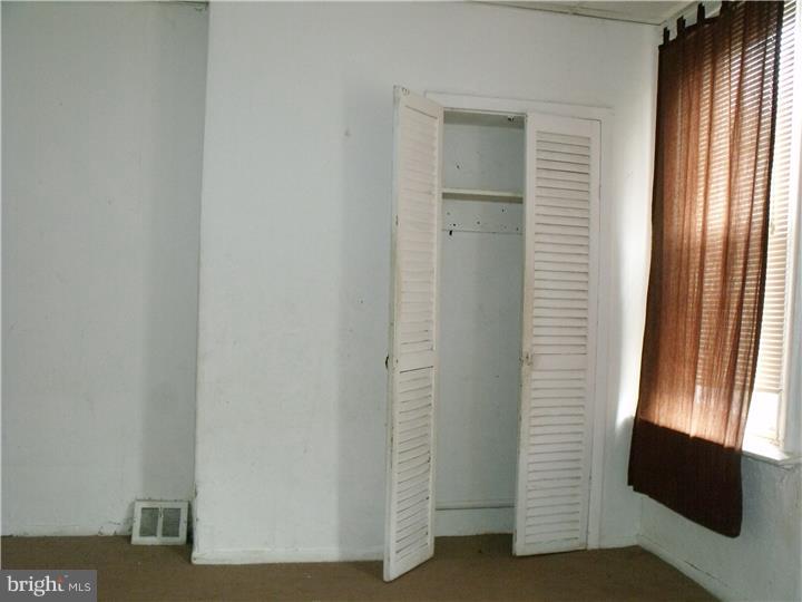 2053 Sigel Street Philadelphia, PA 19145 - Photo 15 of 20