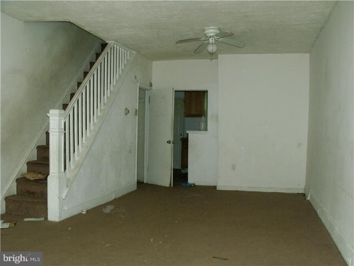 2053 Sigel Street Philadelphia, PA 19145 - Photo 3 of 20