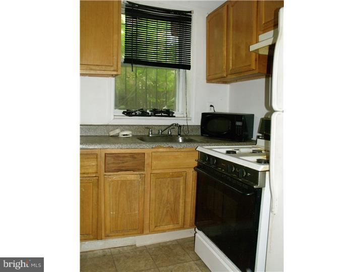 2053 Sigel Street Philadelphia, PA 19145 - Photo 6 of 20