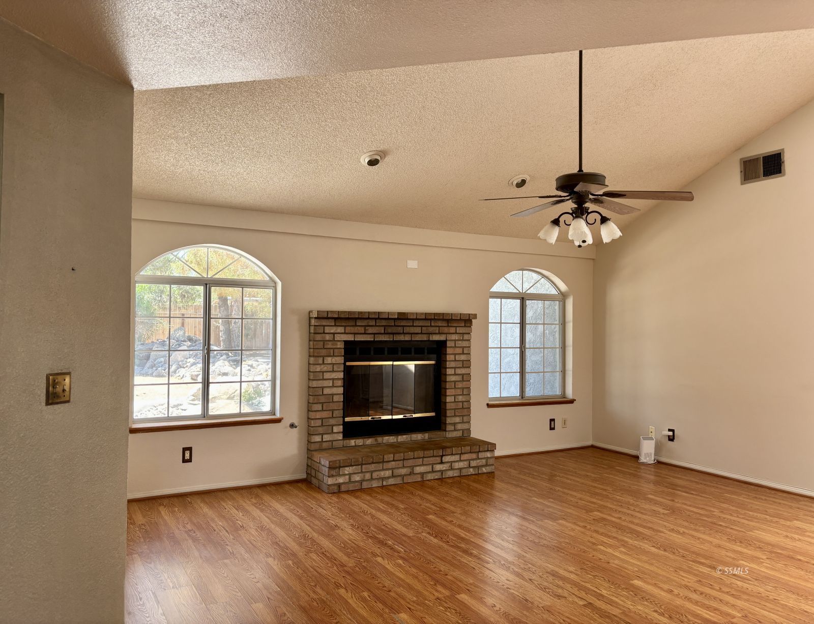 1217 West Tamarisk Avenue Ridgecrest, CA 93555 - Photo 16 of 36
