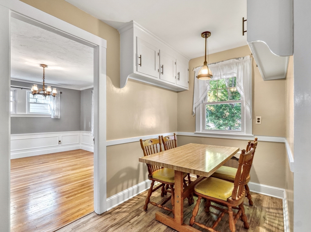 16 Sheffield Road Melrose, MA 02176 - Photo 10 of 33 Gallery Image 10