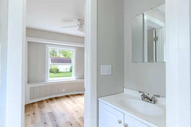 $259,900 | 2205 East 770 South, Wolcottville, IN 46795